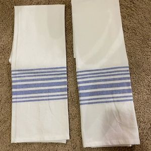 Stone Cold Fox Tea towels